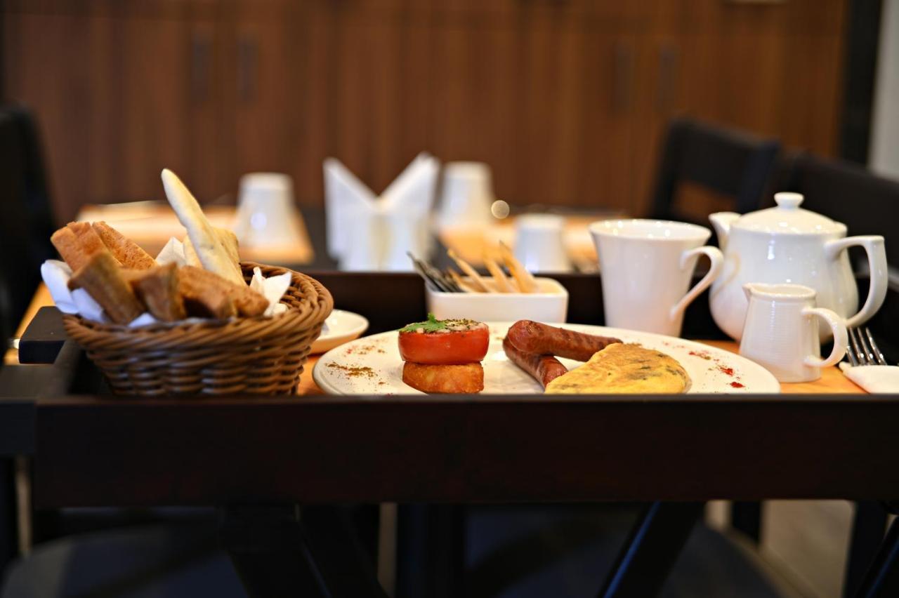 Time Moonstone Hotel Apartments Fudżajra Zewnętrze zdjęcie